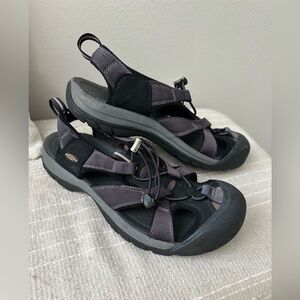 Keen Men's Black and Gray Outdoor Sandals
